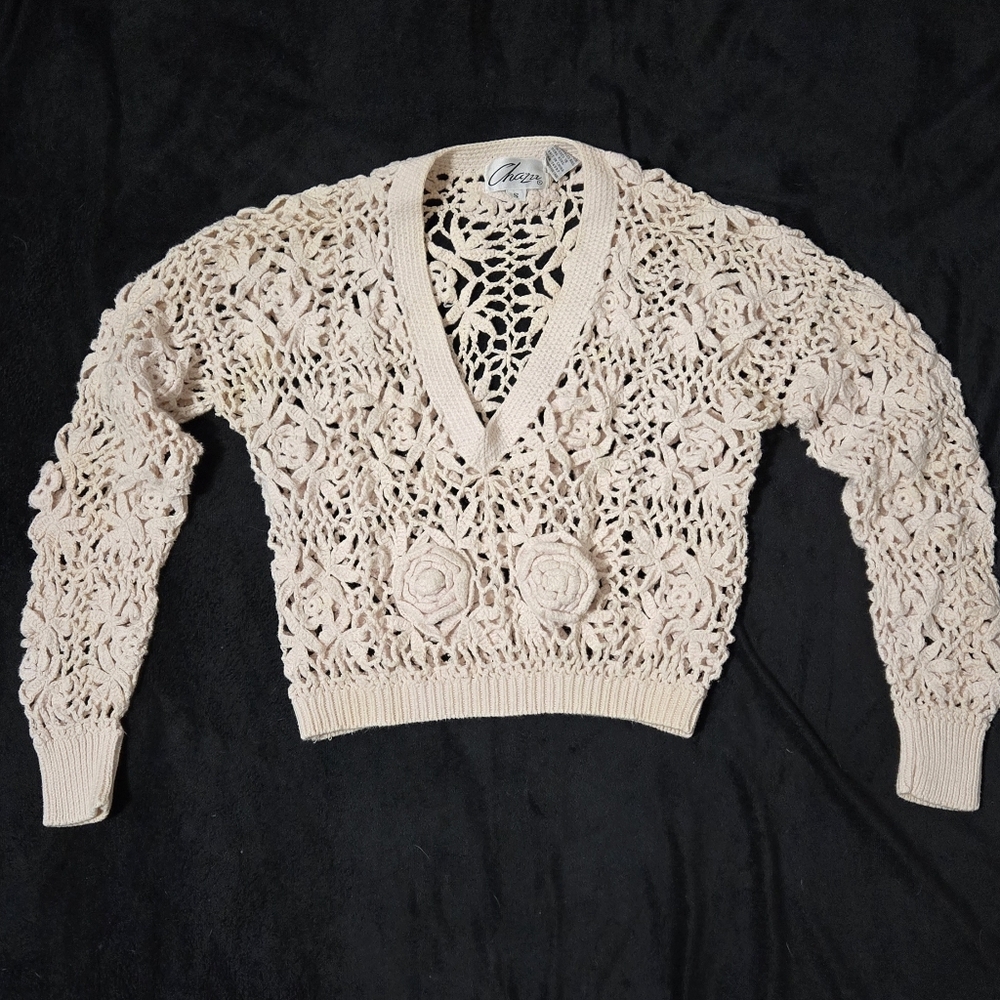Open Crochet V-Neck Sweater in Blush